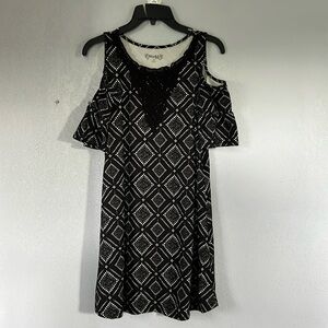 MUDD Girls Short Sleeve Cold Shoulder Dress, size 14 regular, knee length,